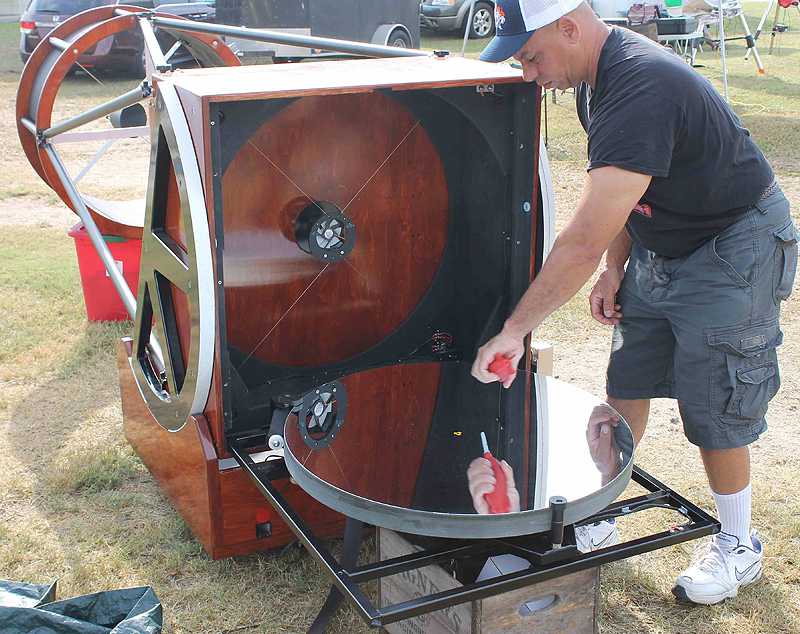 32" mirror cleaning